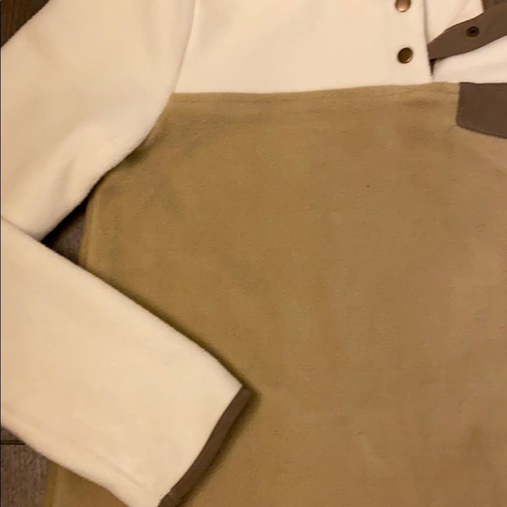 Color block pullover - Picture 3 of 3